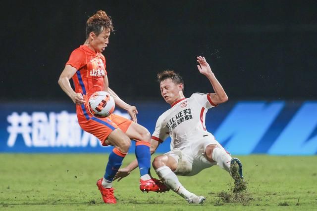 全场比赛结束，国际米兰2-0莱切。